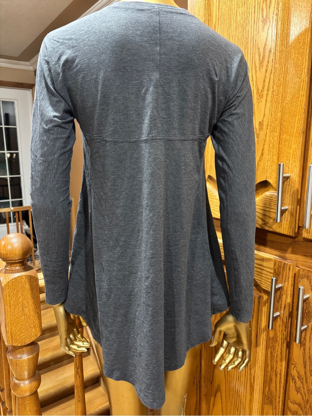 lululemon athletica Heather Gray Long-Sleeve Swing Crew Top - Picture 3 of 7